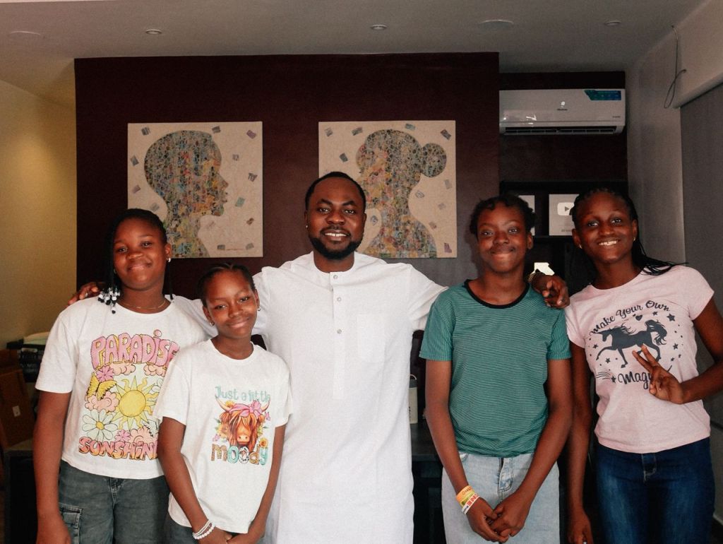 Damilola “Dapper” Akinwunmi Introduces Giddy Girls – The Hidden Voices Behind Burna Boy’s “Higher”, “Love” and TML Vibez’s “Amiri”